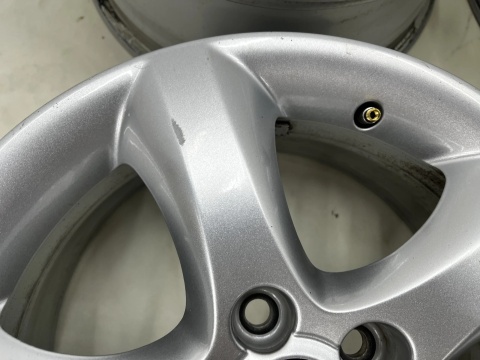 Felgi aluminiowe Skoda Fabia 2 II Roomster Praktik Ibiza Polo Fox 07-14r. r15 cali 6jx15 ET43 5x100 felgi KOMPLET 5j0601025a