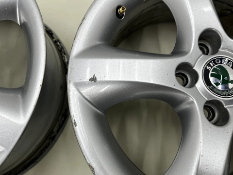 Felgi aluminiowe Skoda Fabia 2 II Roomster Praktik Ibiza Polo Fox 07-14r. r15 cali 6jx15 ET43 5x100 felgi KOMPLET 6j0601025a