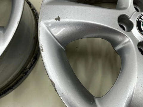 Felgi aluminiowe Skoda Fabia 2 II Roomster Praktik Ibiza Polo Fox 07-14r. r15 cali 6jx15 ET43 5x100 felgi KOMPLET 6j0601025a