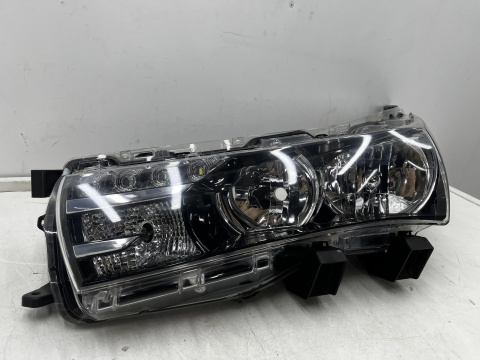 Lampa reflektor Toyota Corolla XI E16 13-16r. LEWA przednia Europa zwykła + LED pasek oryginał lewy przód 81150-02e70