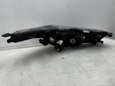 Lampa reflektor Toyota Corolla XI E16 13-16r. LEWA przednia Europa zwykła + LED pasek oryginał lewy przód 81150-02e70