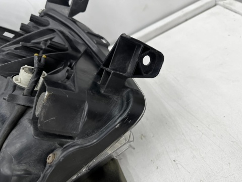 Lampa reflektor Toyota Corolla XI E16 13-16r. LEWA przednia Europa zwykła + LED pasek oryginał lewy przód 81150-02e70