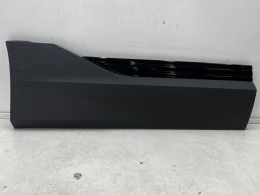 Listwa Audi Q8 e-tron Q8 e-tron Sportback 18r.- PRAWA tylna dolna nakładka drzwi prawy tył 4ke853970