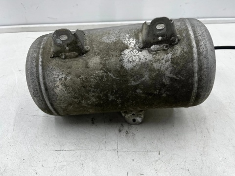 Zbiorniczek ciśnienia A8 D3 02-10r. zbiornik ciśnienia zawieszenie pneumatycznego 4e0616203