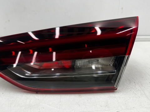 Lampa Opel Insignia B sedan 17-22r prawa tylna z klapy bagażnika prawy tył EU yq00913480