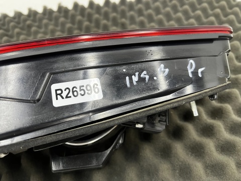Lampa Opel Insignia B sedan 17-22r prawa tylna z klapy bagażnika prawy tył EU yq00913480