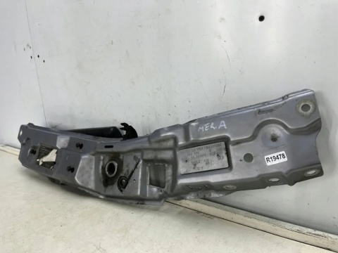 Pas przedni Opel Meriva A 03-10r. wzmocnienie górne ramka zamek maski