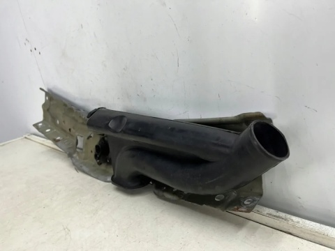 Pas przedni Opel Meriva A 03-10r. wzmocnienie górne ramka zamek maski
