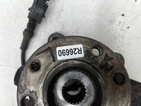 Zwrotnica Opel Meriva A 03-10r. 1.4 benzyna piasta lewa przednia czujnik ABS lewy przód