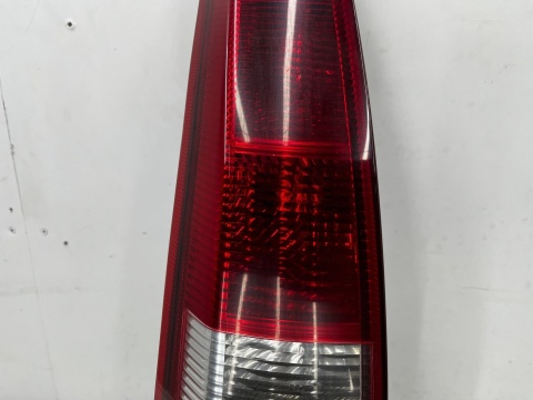 Lampa Opel Meriva A przedlift 03-05r. LEWA tylna w błotnik z narożnikiem z163 oryginalna lewy tył EU 13130027