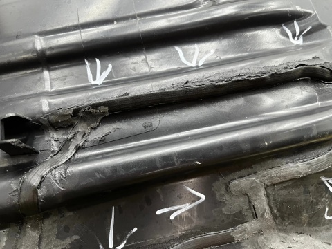 Nadkole Opel Corsa F 19r.- LEWE przednie ORYGINALNE lewy przód 800700210 800700200