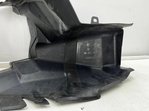 Osłona chłodnicy Peugeot 3008 II 5008 II LIFT 20-24r. kierownica powietrza intercoolera pasa przedniego wlot 9836834080