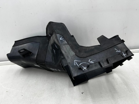 Osłona chłodnicy Peugeot 3008 II 5008 II LIFT 20-24r. kierownica powietrza intercoolera pasa przedniego wlot 9836834080