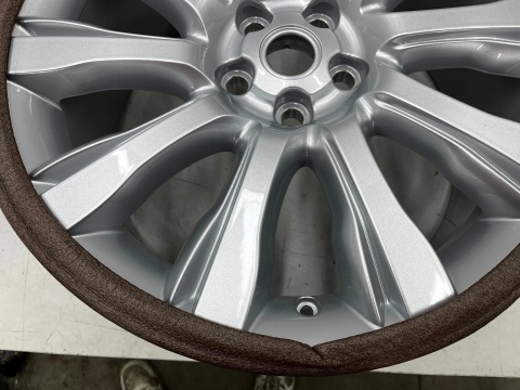 Felga aluminiowa Range Rover IV L405 12-21r. NOWA felga r21 cal 9,5jx21 ET49 5x120 oryginalna pojedyncza lr098798 ck52-1007-ea