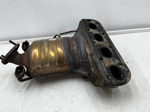 Kolektor wydechowy Opel Meriva A Corsa C D Astra G H Tigra Agila 1.2b 1.4b Benzyna katalizator pełny 55355324