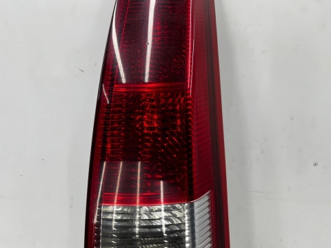 Lampa Opel Meriva A przedlift 03-05r. PRAWA tylna w błotnik z narożnikiem z163 oryginalna prawy tył EU 13130028