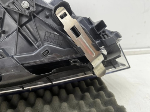 Lampa reflektor BMW 7 G11 G12 15-19r. LEWA przednia Adaptive LED Europa oryginał lewy przód 7465599