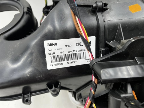 Nagrzewnica Opel Meriva A 03-10r. KLIMATYZACJA obudowa chłodnicy wody parownik manualna EUROPA 13199307
