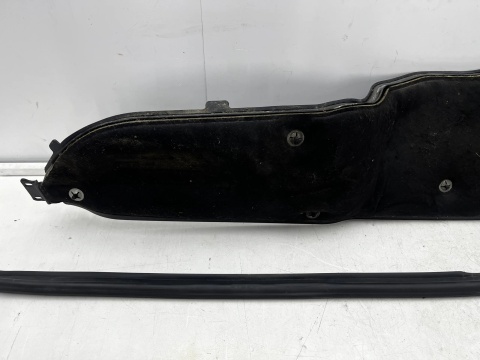 Podszybie Opel Meriva A 03-10r. górne i dolne uszczelka podszybia komplet Europa 93265098 93301867
