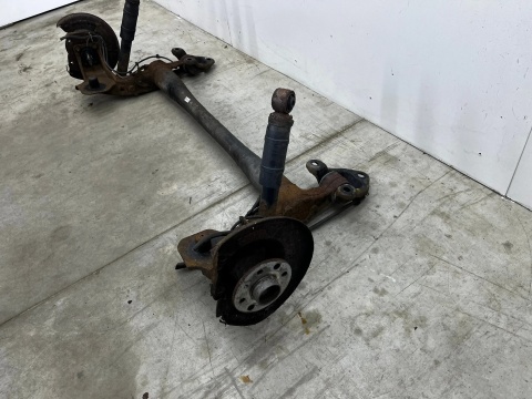 Belka zawieszenia Opel Meriva A 03-10r. tylna oś kompletna wózek zwrotnice amortyzatory