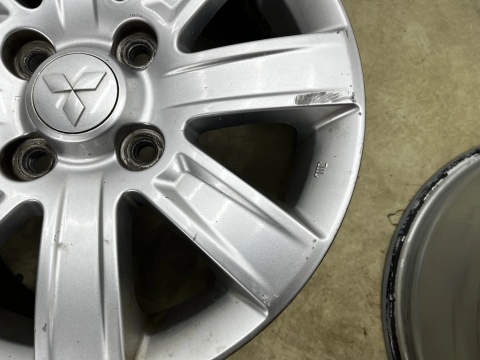 Felgi aluminiowe Mitsubishi Colt VI 6 Z30 04-12r. r15 cali 6jx15 ET46 4x114,3 CH67 felgi oryginalne KOMPLET 4250a756
