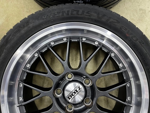 Felgi aluminiowe VW Volkswagen Audi Seat Skoda r17 cali 7,5jx17 ET48 5x112 DOTZ REVVO DARK polerowany rant KOMPLET z oponami