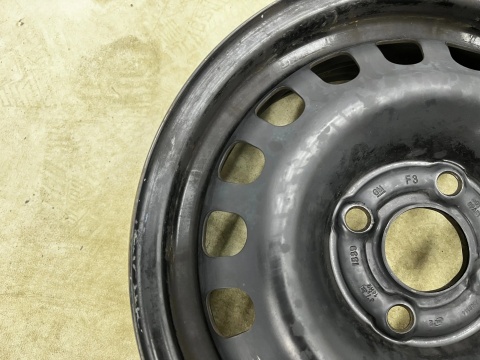 Felgi stalowe Opel Corsa D Cosra E Adam 06-19r. 5,5jx14 4x100 ET39 CH56,5 14 cali z czujnikami ciśnienia KOMPLET 2140144