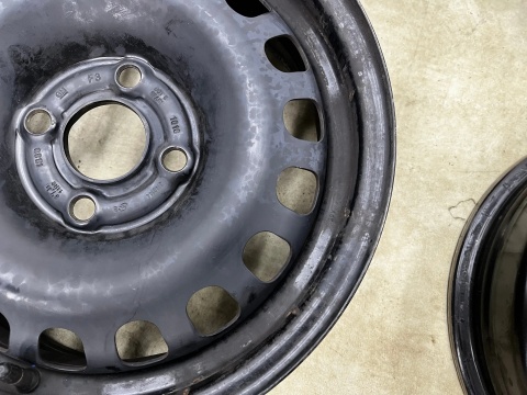 Felgi stalowe Opel Corsa D Cosra E Adam 06-19r. 5,5jx14 4x100 ET39 CH56,5 14 cali z czujnikami ciśnienia KOMPLET 2140144