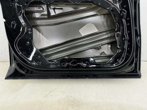 Drzwi BMW 5 G60 G61 23r.- lewe przednie lewy przód