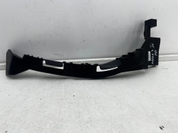 Ślizg Mazda 3 IV BP 19r.- prawe przednie mocowanie reflektora zderzaka uchwyt pod lampę prawy przód bcka-50151