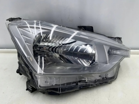 Lampa reflektor Isuzu D-Max 20r.- PRAWA przednia zwykła H4 898328-7875 EU