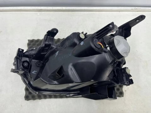 Lampa reflektor Isuzu D-Max 20r.- PRAWA przednia zwykła H4 898328-7875 EU