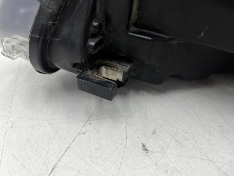 Lampa reflektor Seat Alhambra 2 II 7n 10-20r. prawa przednia Xenon ksenon SKRĘTNY EU prawy przód 7n5941752