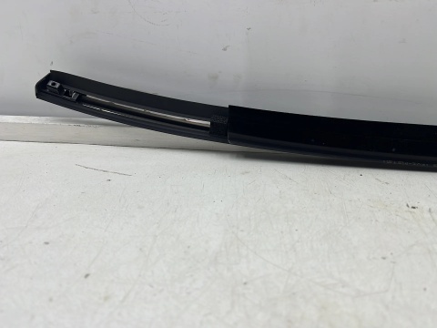 Listwa Hyundai ix35 I Tucson 09-15r. NOWA lewa tylna uszczelka drzwi zewnętrzna listwa szyby zgarniająca 832102s000