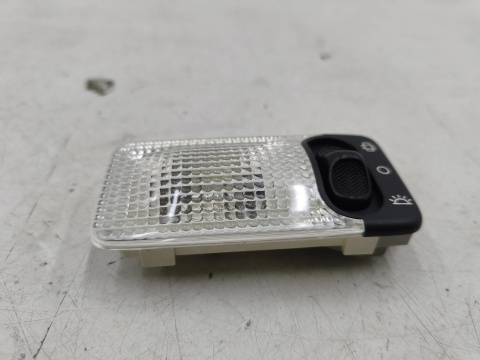Lampka wnętrza Toyota Aygo 1 I 05-14r. wnętrza podsufitki przód 81240-0h010-a0
