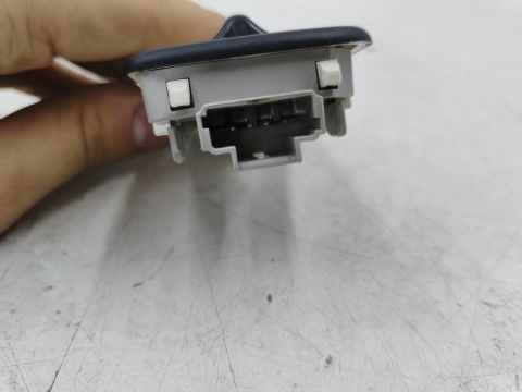Lampka wnętrza Toyota Aygo 1 I 05-14r. wnętrza podsufitki przód 81240-0h010-a0