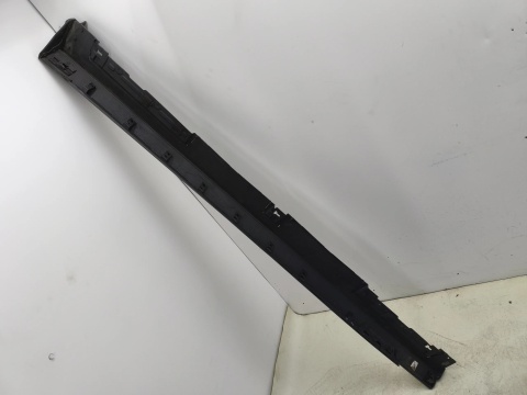 Nakładka progu Mazda 3 IV BP 19r.- prawa listwa progowa zewnętrzna bcjh-51p41