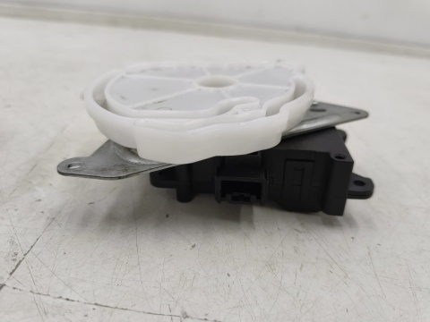 Silniczek Nagrzewnicy Toyota Avensis 2 II T25 Corolla E120 03-09r. 87106-02040