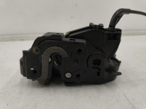 Zamek drzwi Citroen DS4 II 21r.- prawy przedni zamek drzwi 4 pin 9835116580