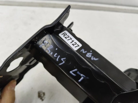 Belka zderzaka Toyota Prius 3 III XW30 09-15r. NOWE lewe tylne wzmocnienie odbój strefa zgniotu belki odbojnik 52016-47030