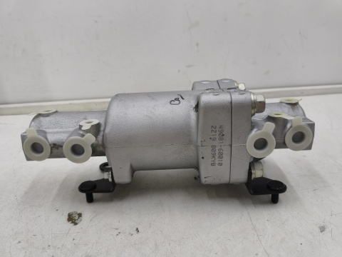 Kompresor zawieszenia Toyota Land Cruiser J200 12-15r. NOWY rozdzielacz pompa zawieszenia pneumatycznego oryginał 49081-60010