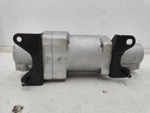 Kompresor zawieszenia Toyota Land Cruiser J200 12-15r. NOWY rozdzielacz pompa zawieszenia pneumatycznego oryginał 49081-60010