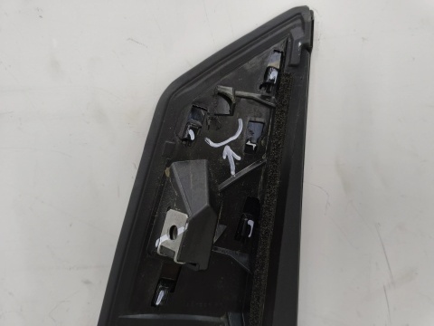 Listwa Peugeot 308 III SW Kombi 21r.- LEWA nakładka szyby klapy bagażnika spoiler blenda 98370984