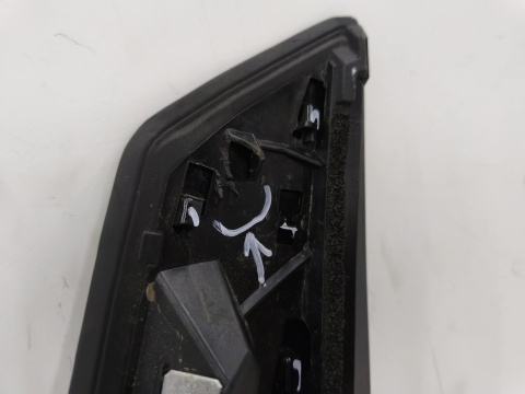 Listwa Peugeot 308 III SW Kombi 21r.- LEWA nakładka szyby klapy bagażnika spoiler blenda 98370984