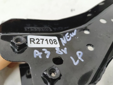 Mocowanie błotnika Audi A3 8v 12-20r. NOWA lewa przednia podpora błotnika wspornik 8v0821135a