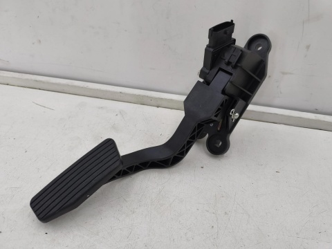 Pedał gazu Hyundai Tucson 1 I JW 04-10r. potencjometr gazu czujnik EU 327002e301
