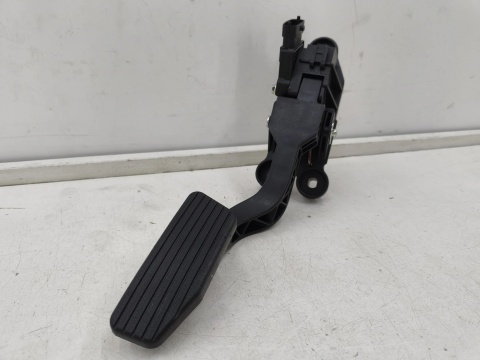 Pedał gazu Hyundai Tucson 1 I JW 04-10r. potencjometr gazu czujnik EU 327002e301
