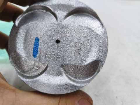 Tłok Suzuki Swift 2 II Jimny 3 III Baleno 1 I 86-05r. 1.3 benzyna G13B 12100-63880-0b0