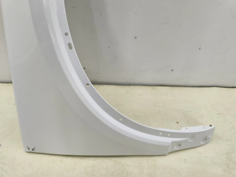 Błotnik Volvo XC40 17r.- prawy przedni prawy przód 31457584