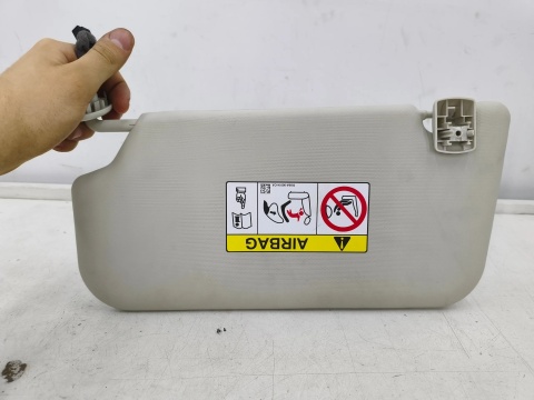 Daszek Ford Focus Mk3 10-19r. PRAWY przeciwsłonecznik pasażera osłona przeciwsłoneczna prawa EUROPA